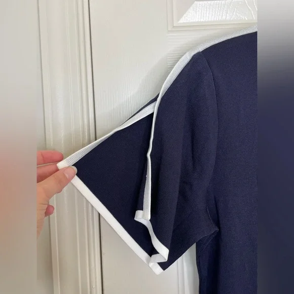 Misook Navy Blue White Trim Short Sleeve Knit Blouse Top | M - Picture 3 of 10